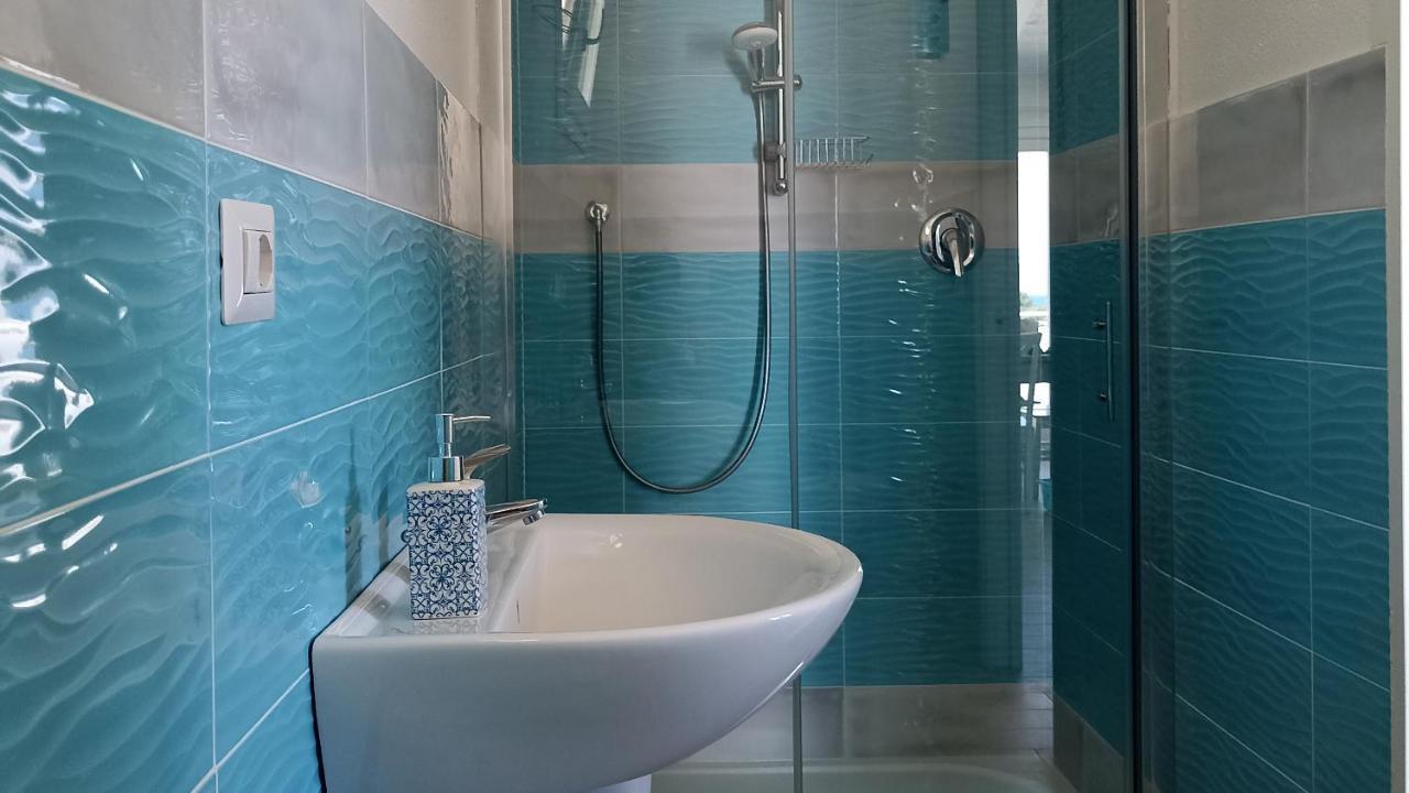 Welcomely - White Terrace - Condominio Acqualife 카니지오네 외부 사진