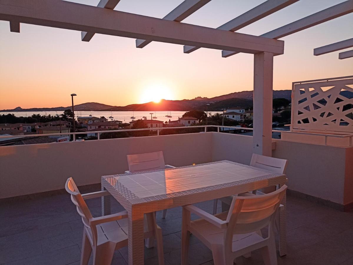 Welcomely - White Terrace - Condominio Acqualife 카니지오네 외부 사진